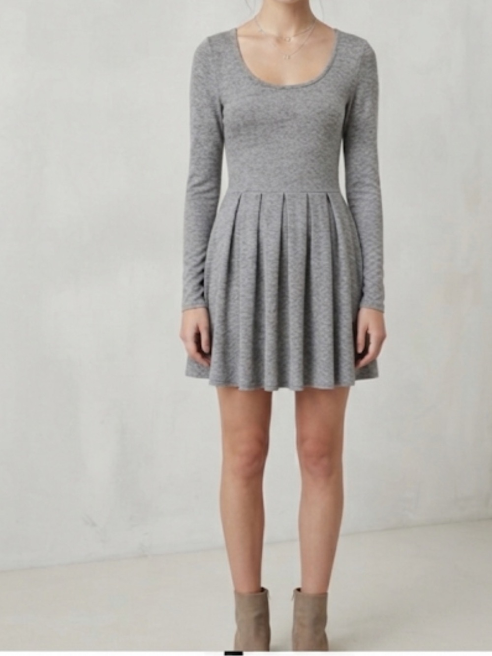 ARITZIA | TALULA Lambeth Pleated Mini Dress Long Sleeve Grey Large